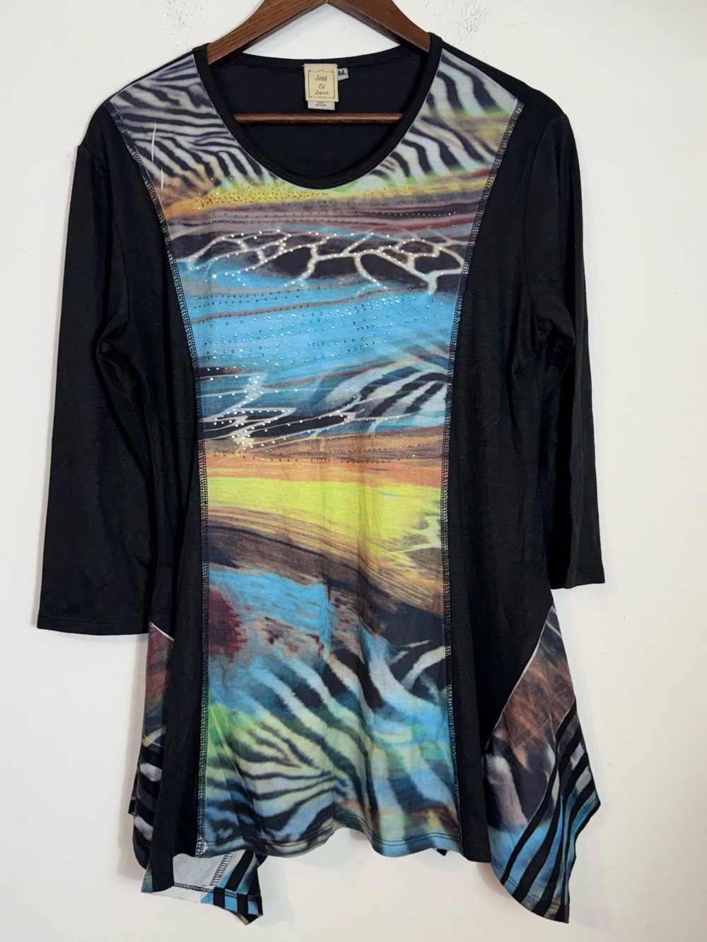 Jess & Jane Safari Watercolor Rhinestone Blouse Top 3/4 Sleeve Medium Asymmetric